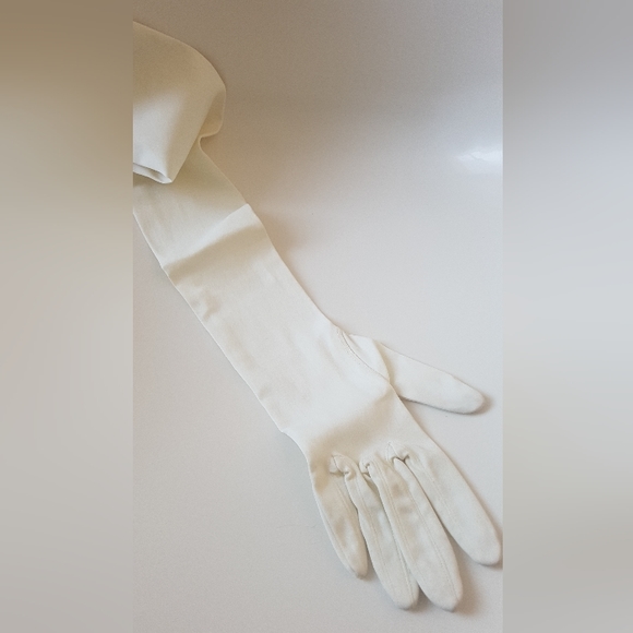 💲5️⃣ in 🛍️of2+  [AUSTIN] Single Long White Glove [Right Hand] - Picture 9 of 13